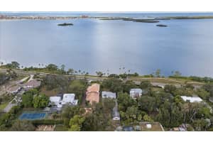 215 Edgewater Dr, DUNEDIN