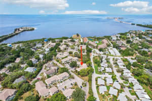 505 Windrush Bay Dr, TARPON SPRINGS