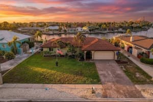 801 Flamingo Dr, APOLLO BEACH 801 Flamingo Dr, APOLLO BEACH
