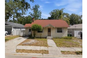 1025 3rd St N, SAFETY HARBOR