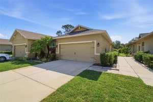 8111 Pine Crest St, SEMINOLE