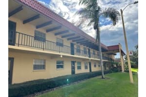 1845 S Highland Ave #4-9, CLEARWATER