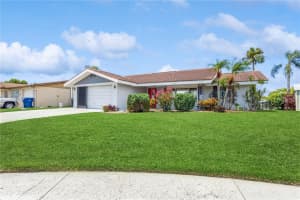 4145 Star Island Dr, HOLIDAY 4145 Star Island Dr, HOLIDAY