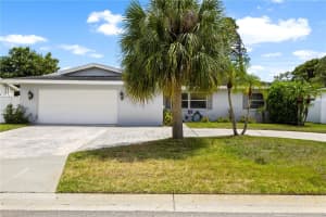 1930 74th Ave N, ST PETERSBURG