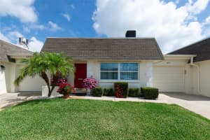 6915 Versailles N, PINELLAS PARK