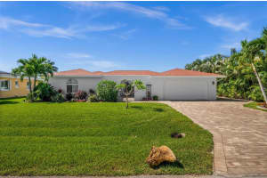 1432 Venetian Ct, CAPE CORAL