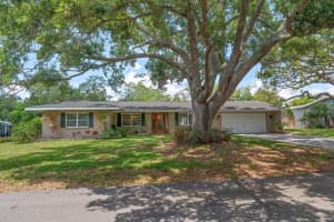 802 Alamanda Dr, LARGO 802 Alamanda Dr, LARGO