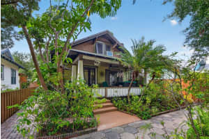 652 8th Ave N, ST PETERSBURG