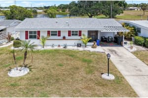 901 Augusta Dr, SUN CITY CENTER