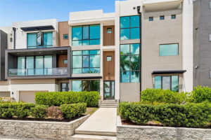 94 W Davis Blvd., TAMPA