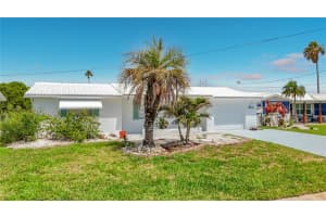 12524 5th Isle, HUDSON