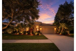 827 Seminole Sky Dr, RUSKIN