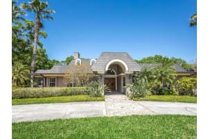 1754 Hickory Gate Dr S, DUNEDIN