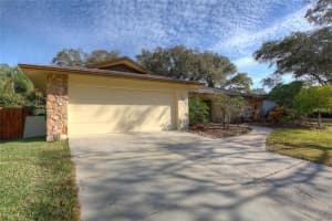 2001 Spanish Pines Dr, DUNEDIN 2001 Spanish Pines Dr, DUNEDIN