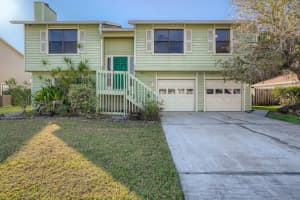 5341 Sarapointe Dr, SARASOTA