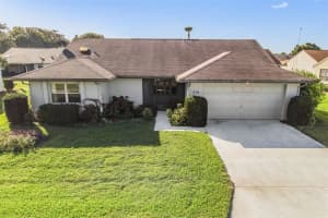 318 W Peabody Cir, AVON PARK