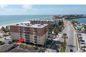 18320 Gulf Blvd #204, REDINGTON SHORES