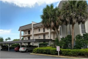 8703 Bardmoor Blvd #201, SEMINOLE