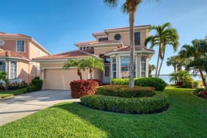 194 Sand Key Estates Dr, CLEARWATER