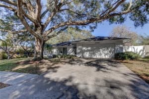 2007 Castille Dr, DUNEDIN 2007 Castille Dr, DUNEDIN