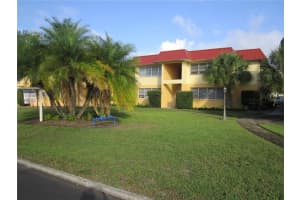 5821 8th Ave N #102, ST PETERSBURG