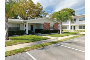 404 Brandy Wine Dr #404, LARGO