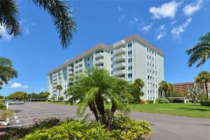 9 Forbes Pl #410