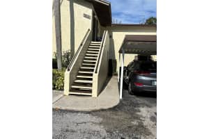 501 E Bay Dr #402, LARGO