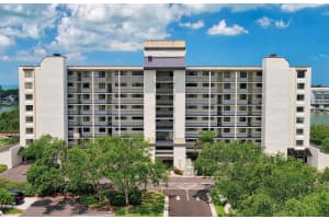 11730 Shipwatch Dr #305, LARGO