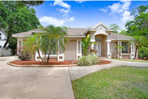 403 Tomahawk Trl, BRANDON