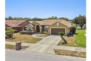 861 Christina Cir, OLDSMAR