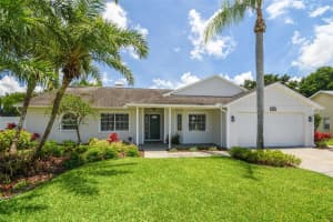 844 Christina Cir, OLDSMAR