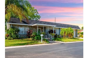 13940 Anona Heights Dr #22, LARGO