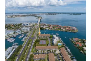 107 Yacht Club Ln, TIERRA VERDE