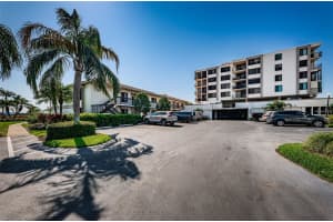 6295 Bahia Del Mar Cir #405, ST PETERSBURG