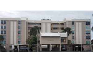 14800 Gulf Blvd #305, MADEIRA BEACH