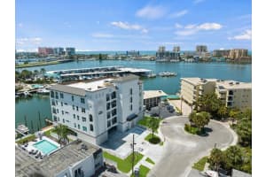 211 Dolphin Pt #303, CLEARWATER