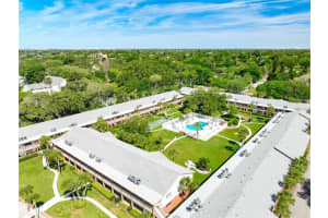 650 Pinellas Point Dr S #231, ST PETERSBURG