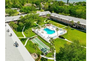 650 Pinellas Point Dr S #128, ST PETERSBURG