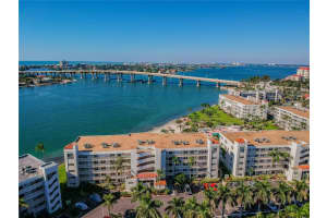 6061 Bahia Del Mar Cir #347, ST PETERSBURG