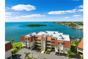 138 1st St E #302, ST PETERSBURG