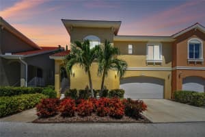 18 Franklin Ct S #a, ST PETERSBURG