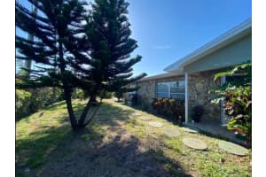 120 Causeway Blvd, BELLEAIR BEACH