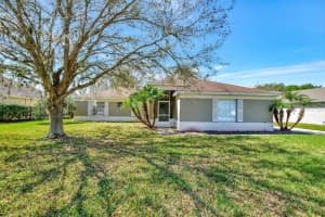 717 Charing Pl, DELTONA 717 Charing Pl, DELTONA