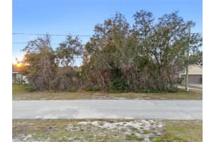 2599 Hillview Cir, DELTONA