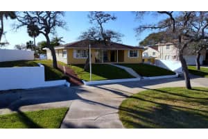 2728 S Peninsula, DAYTONA BEACH