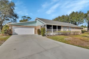 2400 S Glen Eagles Dr, DELAND