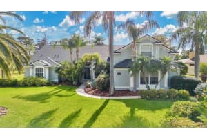 483 N Pine Meadow Dr, DEBARY