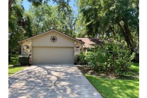 37 Meadowwood Trl, DELAND