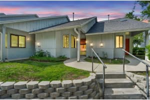 101 N Hill Ave #6, DELAND